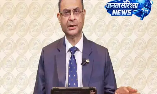 ग्लोबल तनाव के बीच RBI ने रेपो रेट को 5.25% पर बरकरार रखा और न्यूट्रल रुख बनाए रखा