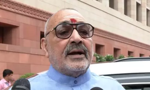 राहुल गांधी दूसरों को उपदेश देने के बजाय पहले अपनी पार्टी पर दें ध्यान: गिरिराज सिंह