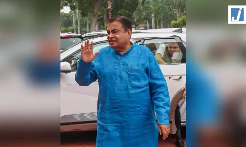 ई20 विवाद: नितिन गडकरी को हाईकोर्ट से राहत, सोशल मीडिया कंपनियों पर कर सकेंगे केस ई20 विवाद: नितिन गडकरी को हाईकोर्ट से राहत, सोशल मीडिया कंपनियों पर कर सकेंगे केस