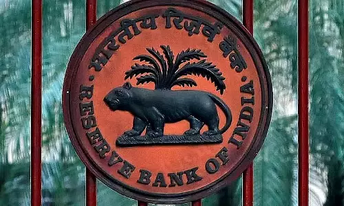 RBI ने लगातार तीसरी बार रेपो रेट में नहीं किया बदलाव RBI ने लगातार तीसरी बार रेपो रेट में नहीं किया बदलाव