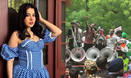 CJP समर्थन विवाद: उर्फी जावेद ने पैसों के आरोपों को बताया बेबुनियाद, खुलकर किया खंडन CJP समर्थन विवाद: उर्फी जावेद ने पैसों के आरोपों को बताया बेबुनियाद, खुलकर किया खंडन