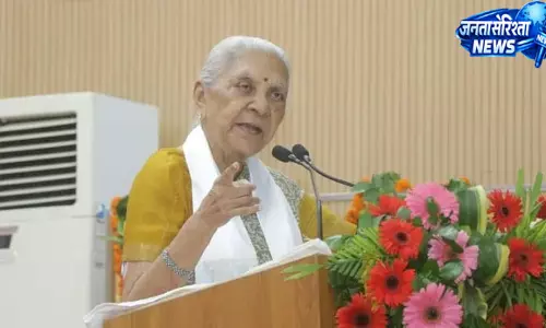 विद्यार्थियों का लक्ष्य सिर्फ डिग्री नहीं, चरित्र निर्माण भी होना चाहिए: Governor विद्यार्थियों का लक्ष्य सिर्फ डिग्री नहीं, चरित्र निर्माण भी होना चाहिए: Governor