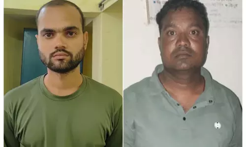 अवैध शराब के कारोबार पर धमतरी पुलिस का प्रहार, दो कोचिए गिरफ्तार अवैध शराब के कारोबार पर धमतरी पुलिस का प्रहार, दो कोचिए गिरफ्तार