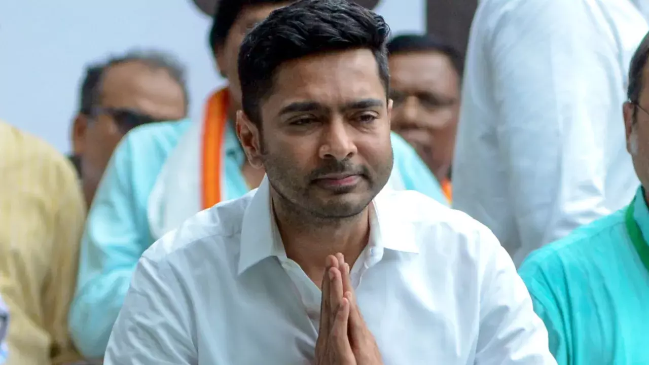 कलकत्ता हाईकोर्ट का इनकार: अभिषेक बनर्जी नहीं जा सकेंगे विदेश कलकत्ता हाईकोर्ट का इनकार: अभिषेक बनर्जी नहीं जा सकेंगे विदेश