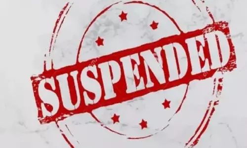मिड-डे मील में दूध वितरण की अनियमितता पर कार्रवाई, प्रधानाध्यापिका निलंबित मिड-डे मील में दूध वितरण की अनियमितता पर कार्रवाई, प्रधानाध्यापिका निलंबित