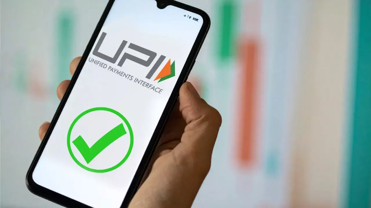 RBI गवर्नर का बयान: UPI पर MDR शुल्क का प्रस्ताव अभी जल्दबाजी RBI गवर्नर का बयान: UPI पर MDR शुल्क का प्रस्ताव अभी जल्दबाजी