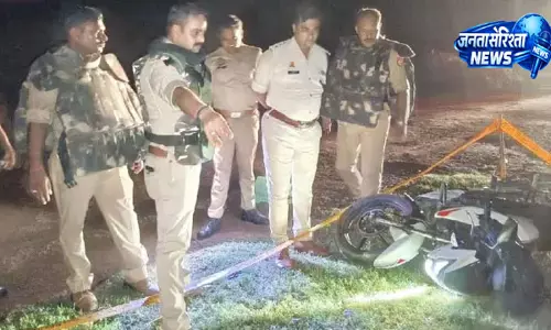 पुलिस मुठभेड़ में चोर गिरोह के दो सदस्य घायल, तीन साथी गिरफ्तार पुलिस मुठभेड़ में चोर गिरोह के दो सदस्य घायल, तीन साथी गिरफ्तार