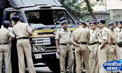 मुंबई पुलिस एक्शन में, वायरल आतंकी अलर्ट पोस्ट की जांच तेज मुंबई पुलिस एक्शन में, वायरल आतंकी अलर्ट पोस्ट की जांच तेज