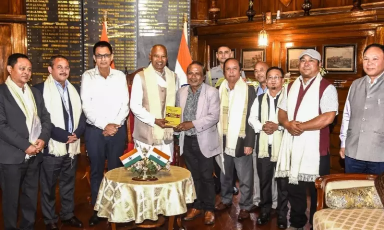 KHADC भूमि विधेयक पर विवाद: खासी संस्थाओं ने राज्यपाल को सौंपा ज्ञापन KHADC भूमि विधेयक पर विवाद: खासी संस्थाओं ने राज्यपाल को सौंपा ज्ञापन