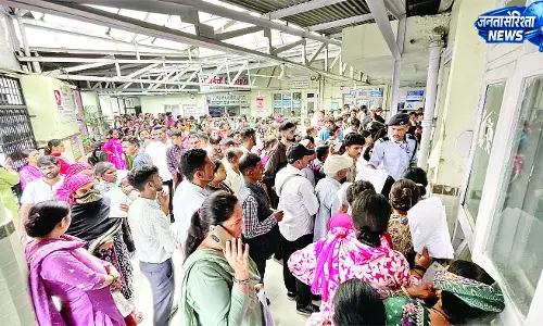 सोलन अस्पताल की ओपीडी में उमड़ी मरीजों की भीड़