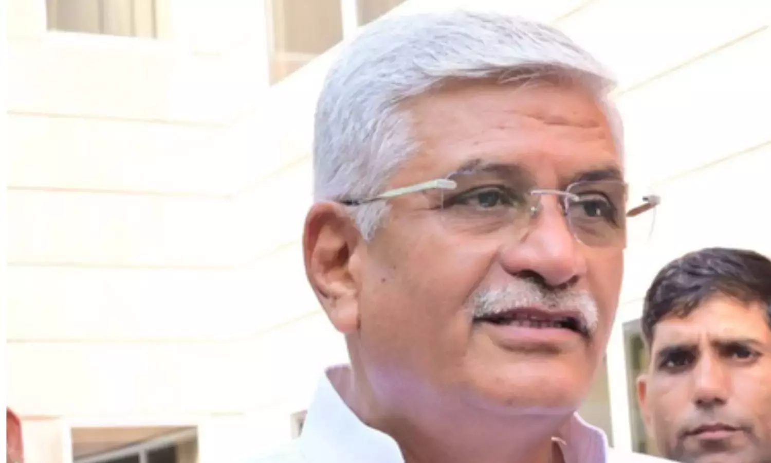 शेखावत का गहलोत पर तंज: मुझे यहां कोई जादू नहीं दिख रहा शेखावत का गहलोत पर तंज: मुझे यहां कोई जादू नहीं दिख रहा