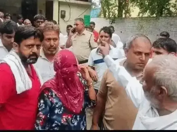 Panipat: पानीपत में विवाहिता की मौत, परिजनों ने ससुराल पक्ष पर लगाए आरोप Panipat: पानीपत में विवाहिता की मौत, परिजनों ने ससुराल पक्ष पर लगाए आरोप