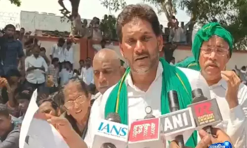 जगन रेड्डी का आरोप- तंबाकू कीमतें गिराने में कंपनियों के साथ मिली हुई है नायडू सरकार