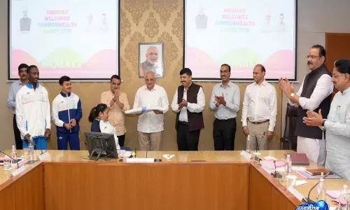 कॉमनवेल्थ गेम्स का झंडा ग्लासगो से पहुँचा गुजरात