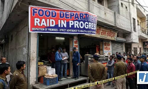 FOOD DEPARTMENT: नकली पनीर, चीज और बटर पर चला सरकार का बुलडोजर