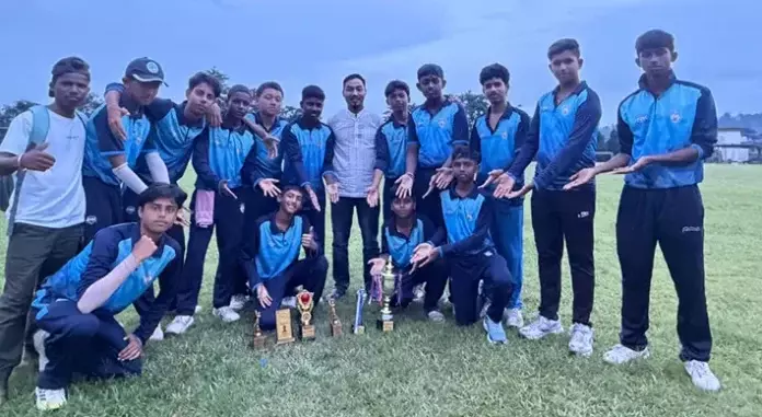 अरुणाचल में लिटिल मास्टर चैंपियनशिप 2026 संपन्न, खेल प्रतिभाओं का हुआ सम्मान अरुणाचल में लिटिल मास्टर चैंपियनशिप 2026 संपन्न, खेल प्रतिभाओं का हुआ सम्मान