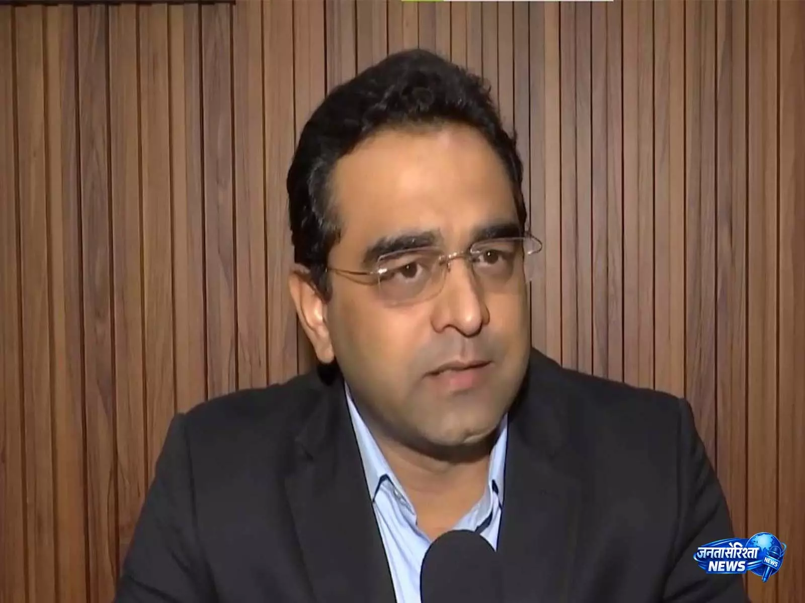एयर इंडिया टर्बुलेंस घटना पर DGCA जांच की मांग, विशेषज्ञ बोले- जानलेवा थी स्थिति एयर इंडिया टर्बुलेंस घटना पर DGCA जांच की मांग, विशेषज्ञ बोले- जानलेवा थी स्थिति