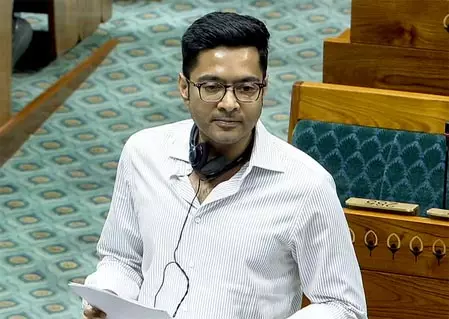 आंख के इलाज के लिए विदेश जाने की अनुमति संबंधी अभिषेक बनर्जी की याचिका पर सुनवाई करेगा कलकत्ता हाईकोर्ट आंख के इलाज के लिए विदेश जाने की अनुमति संबंधी अभिषेक बनर्जी की याचिका पर सुनवाई करेगा कलकत्ता हाईकोर्ट