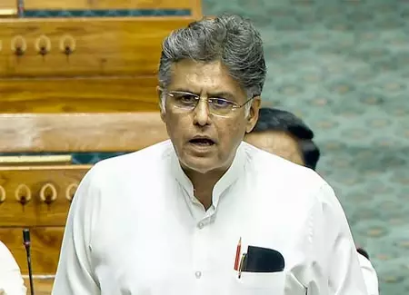 कांग्रेस सांसद मनीष तिवारी ने लोकसभा में दलबदल विरोधी कानून पर चर्चा की मांग की कांग्रेस सांसद मनीष तिवारी ने लोकसभा में दलबदल विरोधी कानून पर चर्चा की मांग की