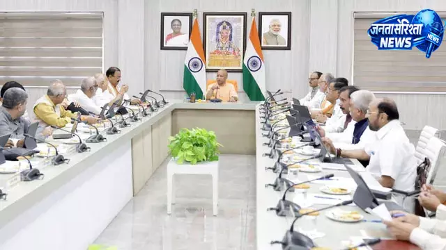 अब सचिव स्तर के IAS संभालेंगे खनन निदेशक पद अब सचिव स्तर के IAS संभालेंगे खनन निदेशक पद