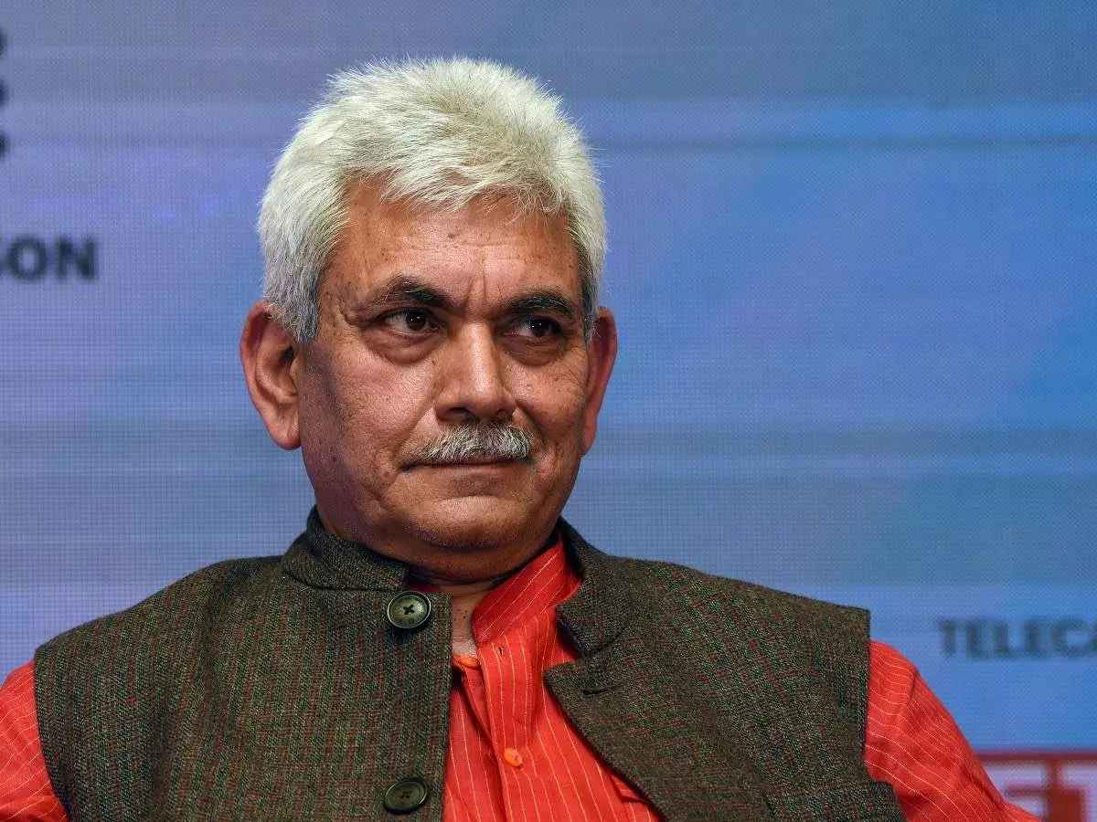 Srinagar: साक्षरता अभियान में जम्मू-कश्मीर की बड़ी उपलब्धि, उपराज्यपाल ने दी बधाई Srinagar: साक्षरता अभियान में जम्मू-कश्मीर की बड़ी उपलब्धि, उपराज्यपाल ने दी बधाई