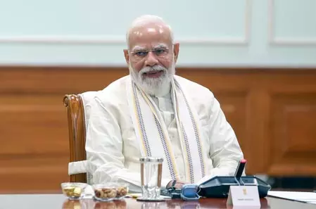 पीएम मोदी की 37 नए सांसदों से नाश्ते पर मुलाकात, बोले- मिलकर करें काम, सदन की कार्यवाही में बढ़-चढ़कर लें हिस्सा पीएम मोदी की 37 नए सांसदों से नाश्ते पर मुलाकात, बोले- मिलकर करें काम, सदन की कार्यवाही में बढ़-चढ़कर लें हिस्सा