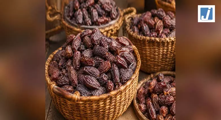 DRI ने 364 मीट्रिक टन प्रतिबंधित पाकिस्तानी सूखा खजूर जब्त किया, यूएई से किए जा रहे थे आयात DRI ने 364 मीट्रिक टन प्रतिबंधित पाकिस्तानी सूखा खजूर जब्त किया, यूएई से किए जा रहे थे आयात