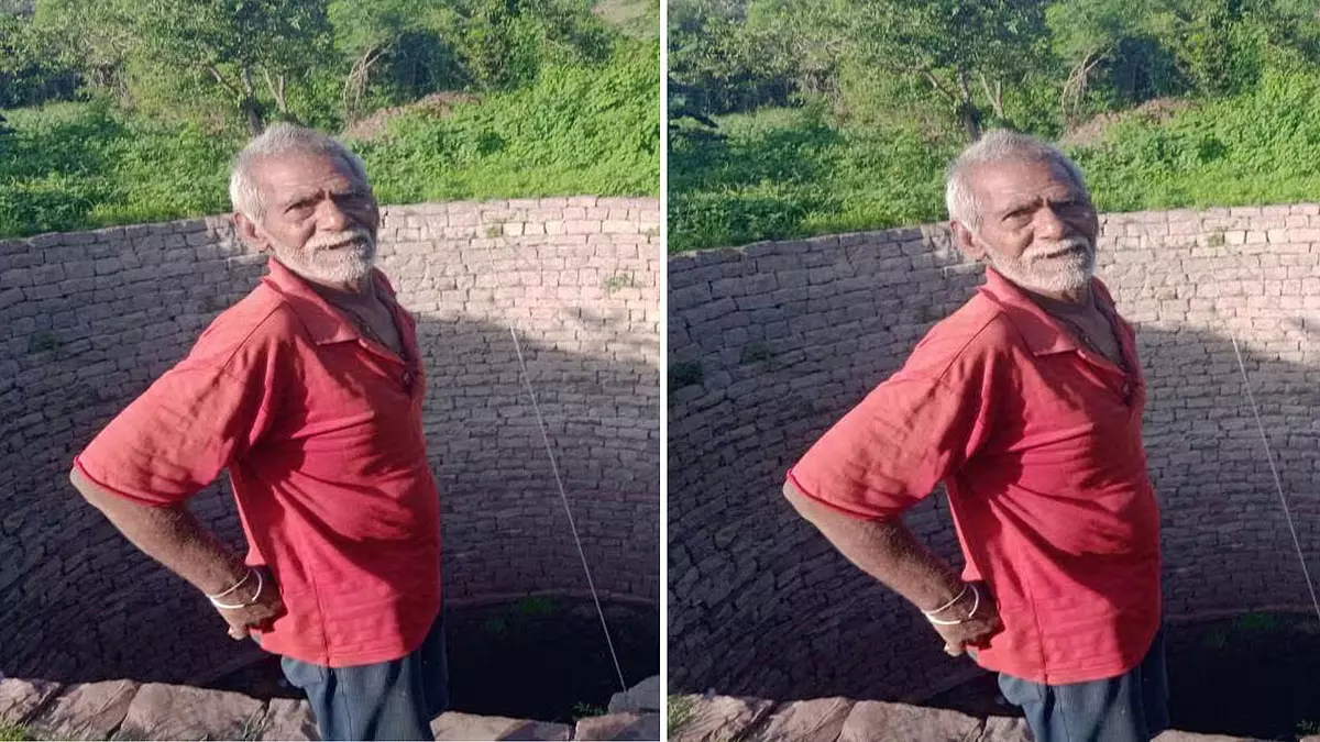 7 साल की मेहनत से खोदा कुआं, सागर के किसान ने बदली गांव की तस्वीर 7 साल की मेहनत से खोदा कुआं, सागर के किसान ने बदली गांव की तस्वीर