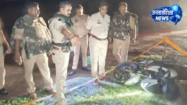 पुलिस मुठभेड़ में चोर गिरोह के दो सदस्य घायल, तीन साथी गिरफ्तार पुलिस मुठभेड़ में चोर गिरोह के दो सदस्य घायल, तीन साथी गिरफ्तार