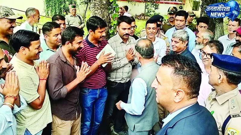 वन संपदा की हिफाजत को जल्द करें तैनाती वन संपदा की हिफाजत को जल्द करें तैनाती