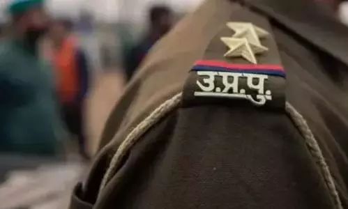 जमीन विवाद में युवक पर हमला, पिकअप से कुचलने की कोशिश; तीन पर केस जमीन विवाद में युवक पर हमला, पिकअप से कुचलने की कोशिश; तीन पर केस