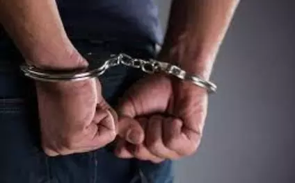 गोवा दुष्कर्म मामला: हाई कोर्ट द्वारा जांच बदलते ही पुलिस ने आरोपी को पकड़ा गोवा दुष्कर्म मामला: हाई कोर्ट द्वारा जांच बदलते ही पुलिस ने आरोपी को पकड़ा
