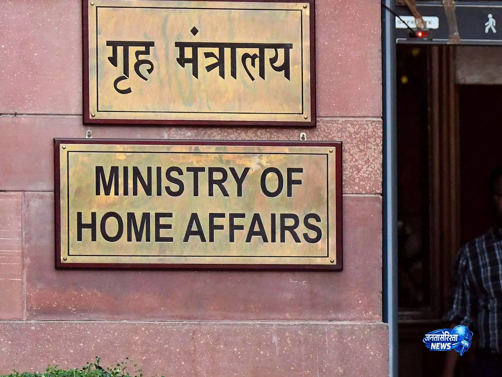 2025 में साइबर ठगी की 5.63 लाख शिकायतें, महिलाओं और बुजुर्गों को ₹7,769 करोड़ का नुकसान 2025 में साइबर ठगी की 5.63 लाख शिकायतें, महिलाओं और बुजुर्गों को ₹7,769 करोड़ का नुकसान