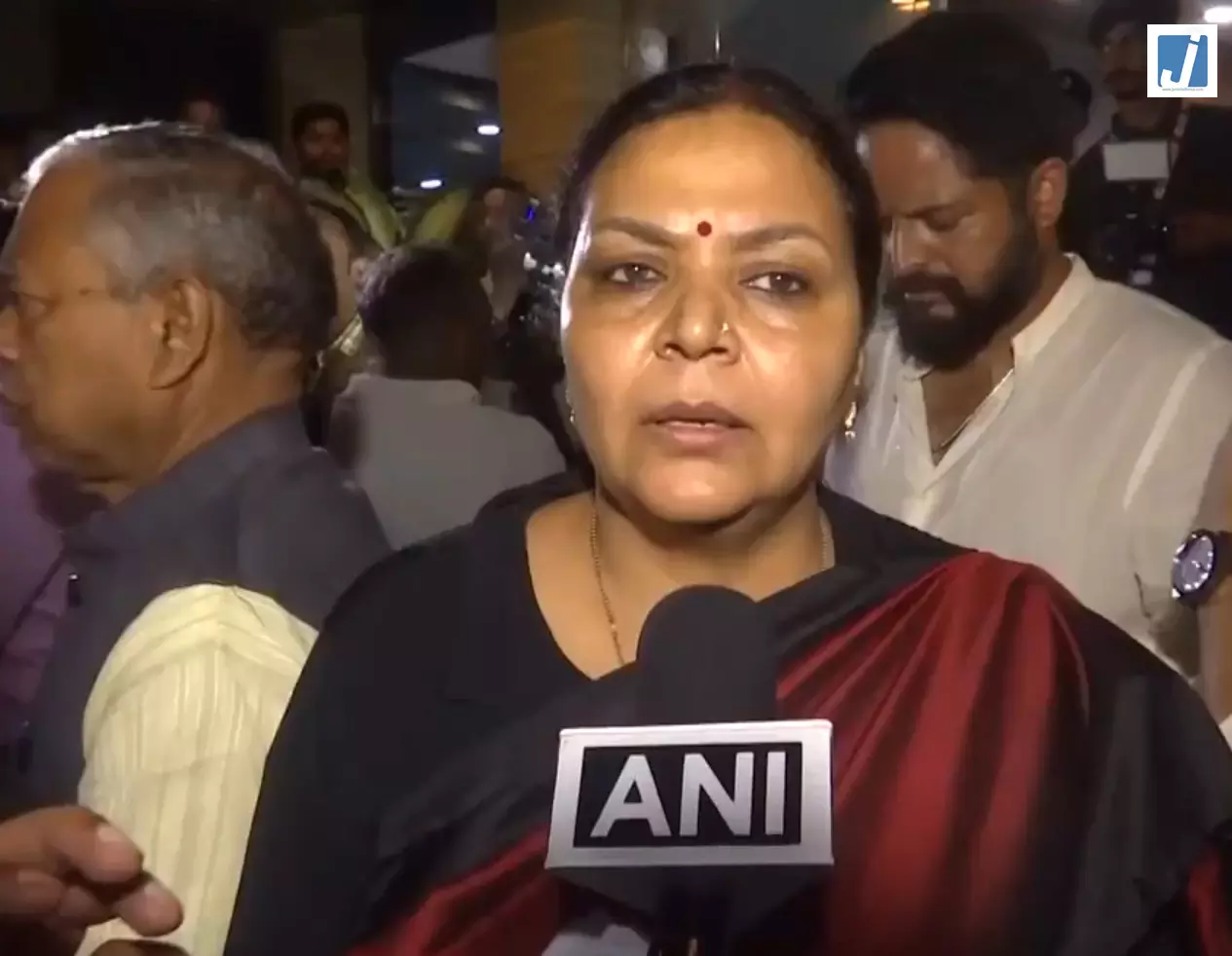 सरकार का प्रदर्शनकारी अभ्यर्थियों को वार्ता का न्योता, चार सदस्यीय मंत्री समिति गठित सरकार का प्रदर्शनकारी अभ्यर्थियों को वार्ता का न्योता, चार सदस्यीय मंत्री समिति गठित