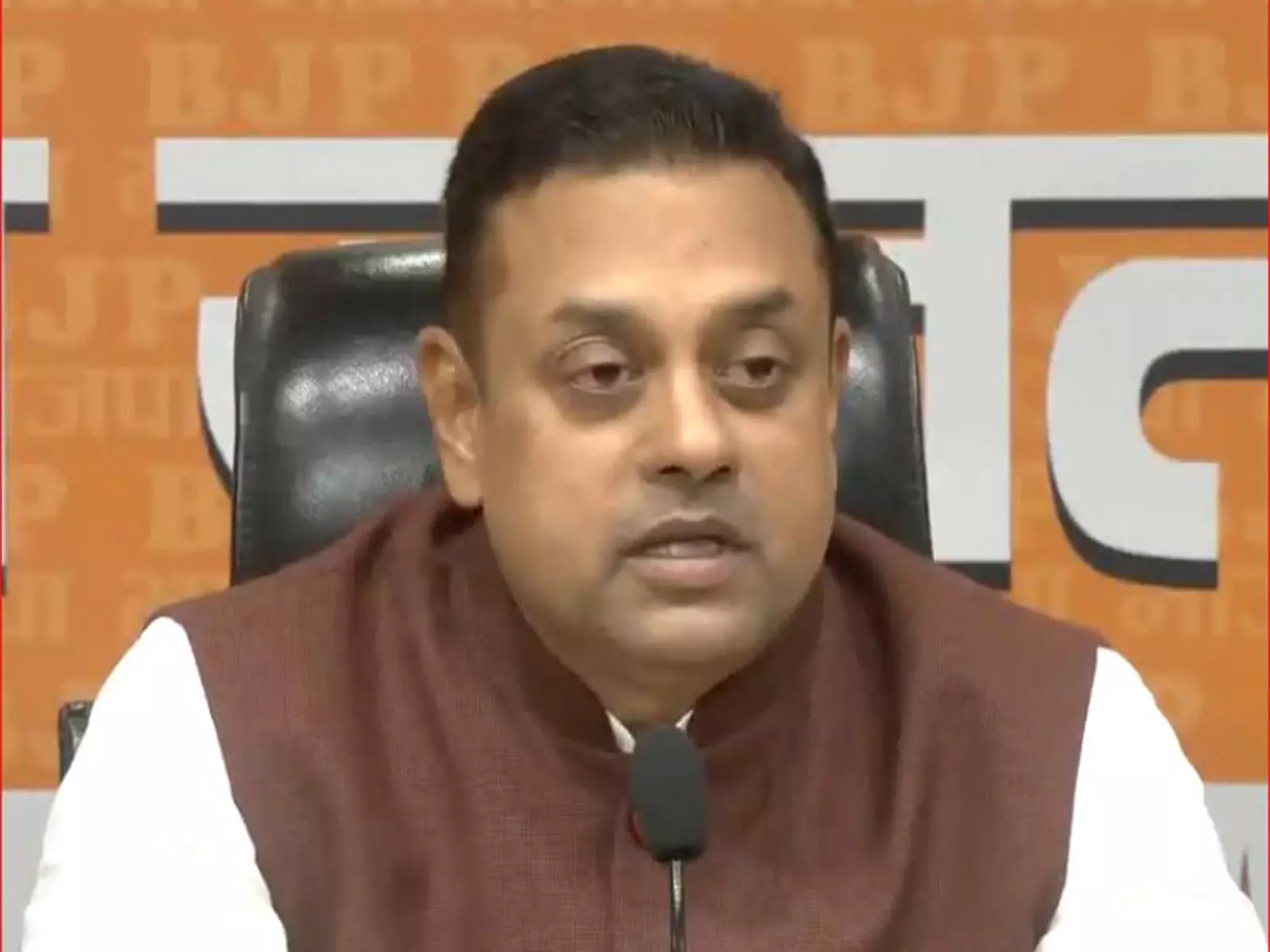 राहुल गांधी पर Sambit Patra का हमला, छात्र आंदोलन पर बताया फर्जी नैरेटिव राहुल गांधी पर Sambit Patra का हमला, छात्र आंदोलन पर बताया फर्जी नैरेटिव