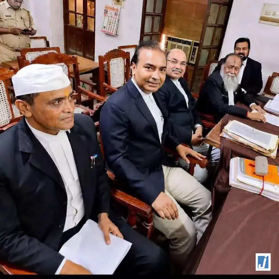 ज्ञानवापी मामले में वायरल दावे पर अभी नहीं हुई आधिकारिक पुष्टि, अदालत का फैसला आना बाकी ज्ञानवापी मामले में वायरल दावे पर अभी नहीं हुई आधिकारिक पुष्टि, अदालत का फैसला आना बाकी