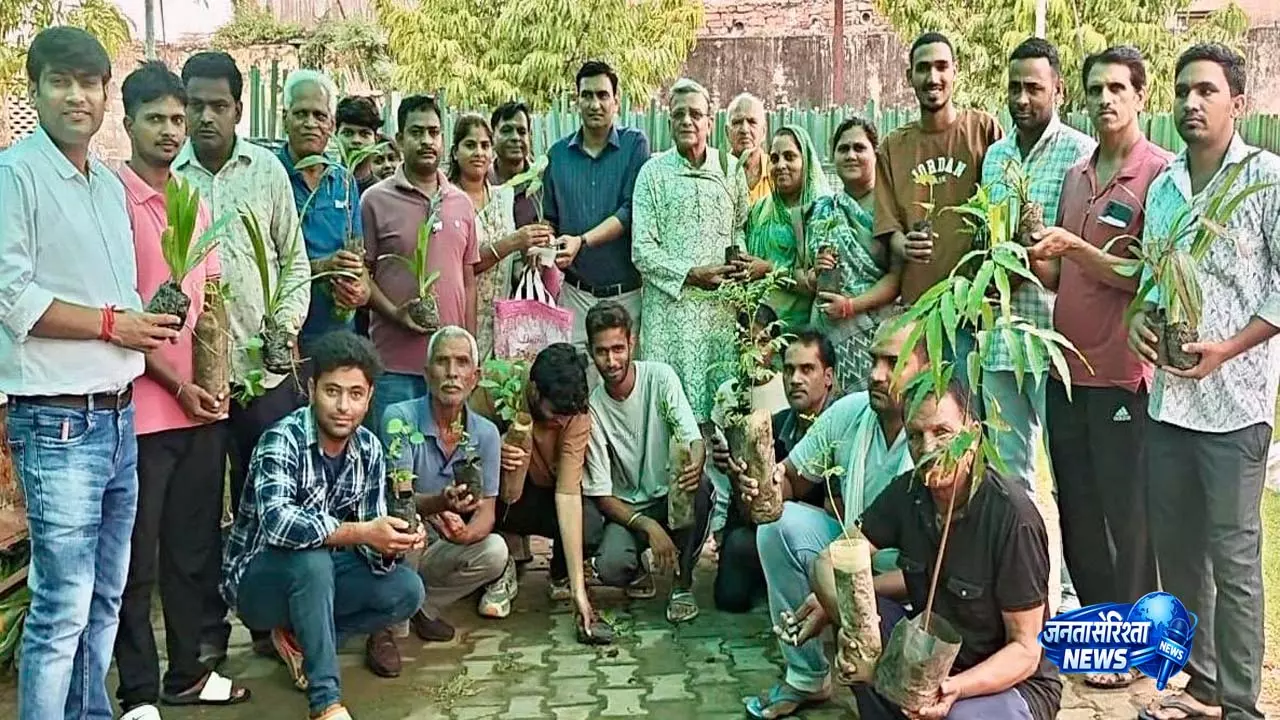 संगम समूह के हरित अभियान के द्वितीय चरण का नगर निगम आयुक्त चौधरी ने किया शुभारंभ संगम समूह के हरित अभियान के द्वितीय चरण का नगर निगम आयुक्त चौधरी ने किया शुभारंभ
