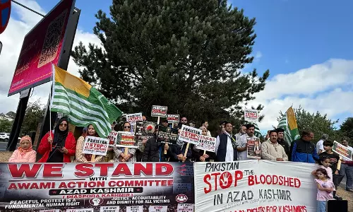 PoJK में हिंसा को लेकर UK के ब्रैडफ़ोर्ड में पाकिस्तान-विरोधी प्रदर्शन PoJK में हिंसा को लेकर UK के ब्रैडफ़ोर्ड में पाकिस्तान-विरोधी प्रदर्शन