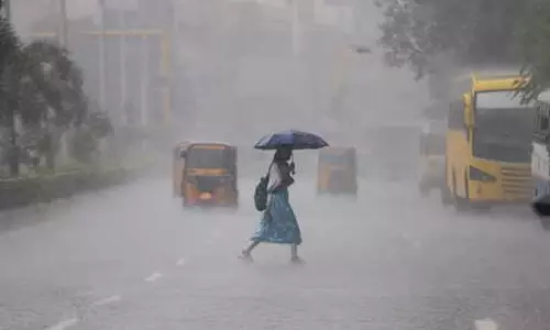 तमिलनाडु के 4 जिलों में भारी बारिश का अलर्ट, मौसम विभाग ने दी चेतावनी तमिलनाडु के 4 जिलों में भारी बारिश का अलर्ट, मौसम विभाग ने दी चेतावनी