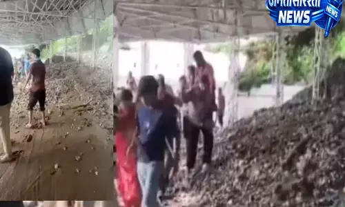 जम्मू-कश्मीर में बादल फटने से भारी तबाही, 32 लोगों की मौत, वैष्णो देवी बैटरी कार मार्ग बंद