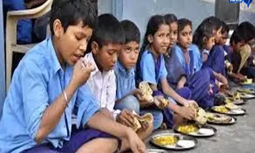 मासूमों की थाली खाली और रिकॉर्ड में सब ठीक, कानपुर में 5 प्रधानाध्यापकों पर कार्रवाई