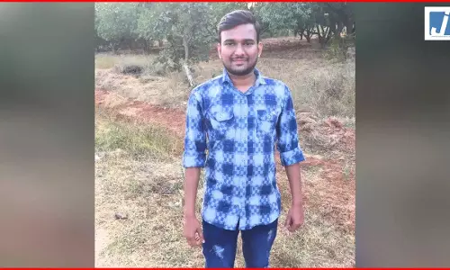 CA ने हीलियम गैस सूंघकर आत्महत्या कर ली, जुए के दलदल में फंसा
