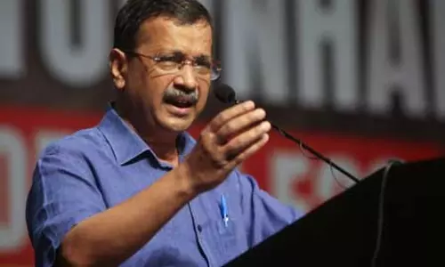 कुछ साल पेट्रोल-डीजल की गाड़ियां खरीदने से बचें, ई20 नीति पर केजरीवाल ने उठाए सवाल