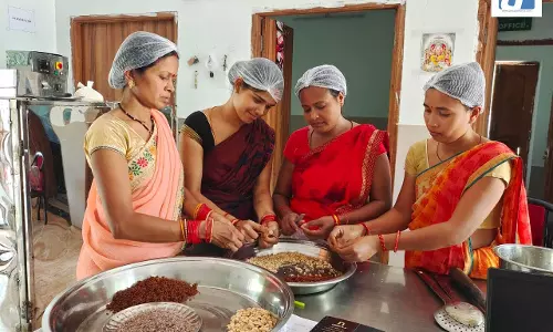 सफलता की कहानी, महुआ ने बदली महिलाओं की जिंदगी