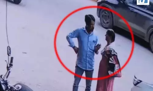 बुजुर्ग महिला से सुरक्षा के नाम पर ठगी, ऑटो चालक की भूमिका पर भी पुलिस को शक बुजुर्ग महिला से सुरक्षा के नाम पर ठगी, ऑटो चालक की भूमिका पर भी पुलिस को शक