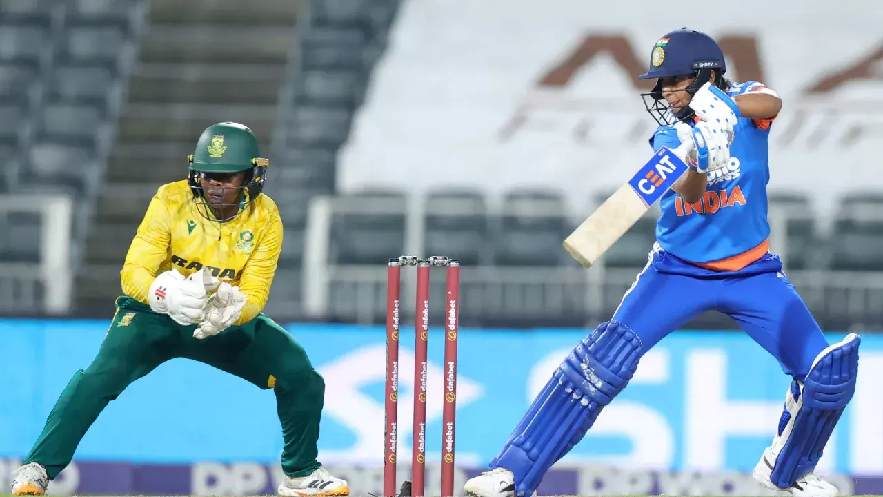 साउथ अफ्रीका दौरे पर T20I सीरीज भी खेलेगी भारतीय महिला टीम साउथ अफ्रीका दौरे पर T20I सीरीज भी खेलेगी भारतीय महिला टीम