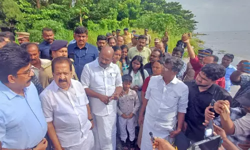 थोट्टापल्ली स्पिलवे की सफाई पूरी, कचरा हटाकर बहाव सामान्य