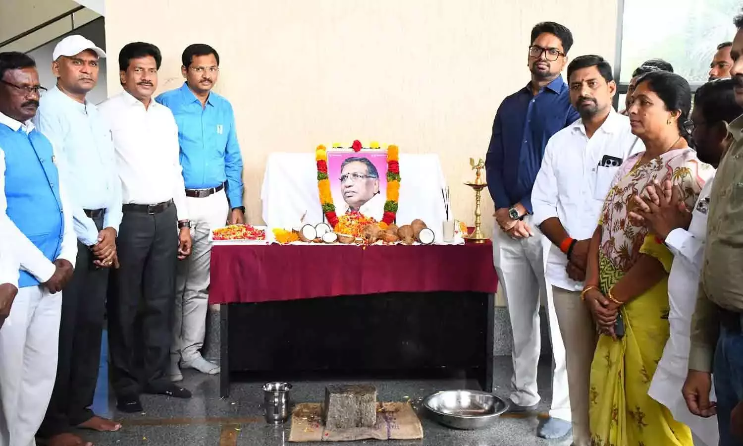 प्रोफेसर कोठापल्ली जयशंकर के दृष्टिकोण को साकार करने के लिए सभी को प्रयास करना चाहिए: जिला कलेक्टर आदर्श सुरभि प्रोफेसर कोठापल्ली जयशंकर के दृष्टिकोण को साकार करने के लिए सभी को प्रयास करना चाहिए: जिला कलेक्टर आदर्श सुरभि