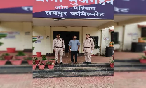 रायपुर में लिव-इन पार्टनर की हत्या का खुलासा, बॉयफ्रेंड गिरफ्तार रायपुर में लिव-इन पार्टनर की हत्या का खुलासा, बॉयफ्रेंड गिरफ्तार