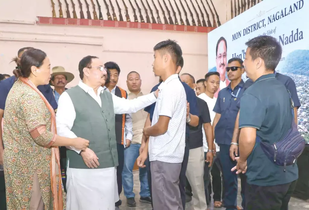 मोन में भूस्खलन का जायजा लेने पहुंचे जेपी नड्डा, केंद्र से मदद का वादा मोन में भूस्खलन का जायजा लेने पहुंचे जेपी नड्डा, केंद्र से मदद का वादा
